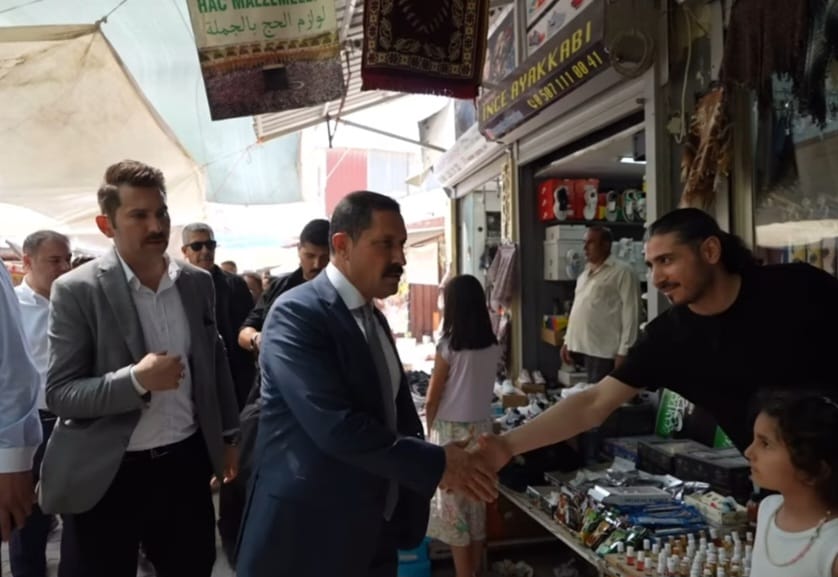 Vali Masatlı’dan Uzun Çarşı’da Bayram Ziyareti