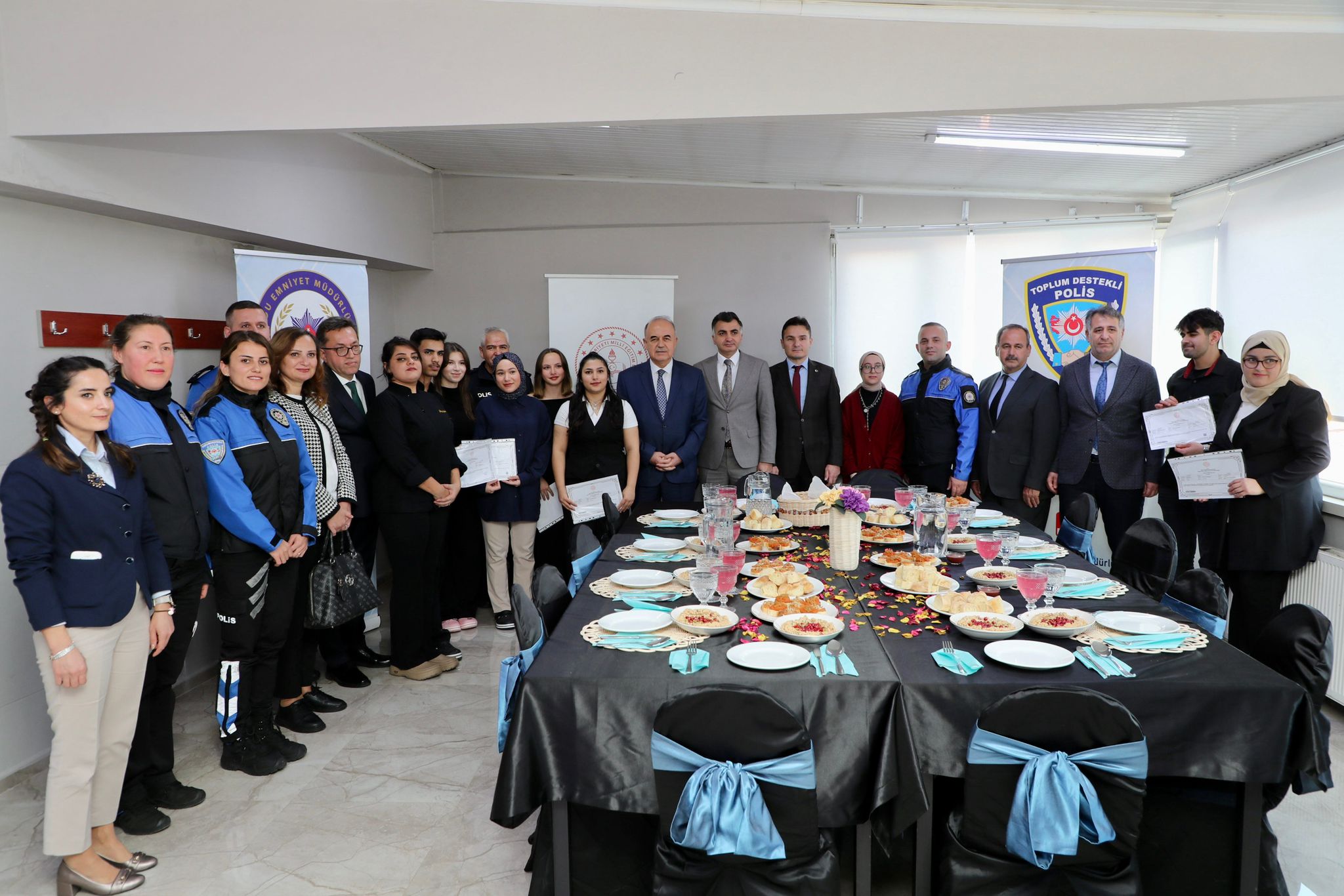 Vali Muammer Erol, ÇOGEP Kapsamındaki Aşçı Yardımcılığı Kursu Tanıtım Etkinliğine Katıldı