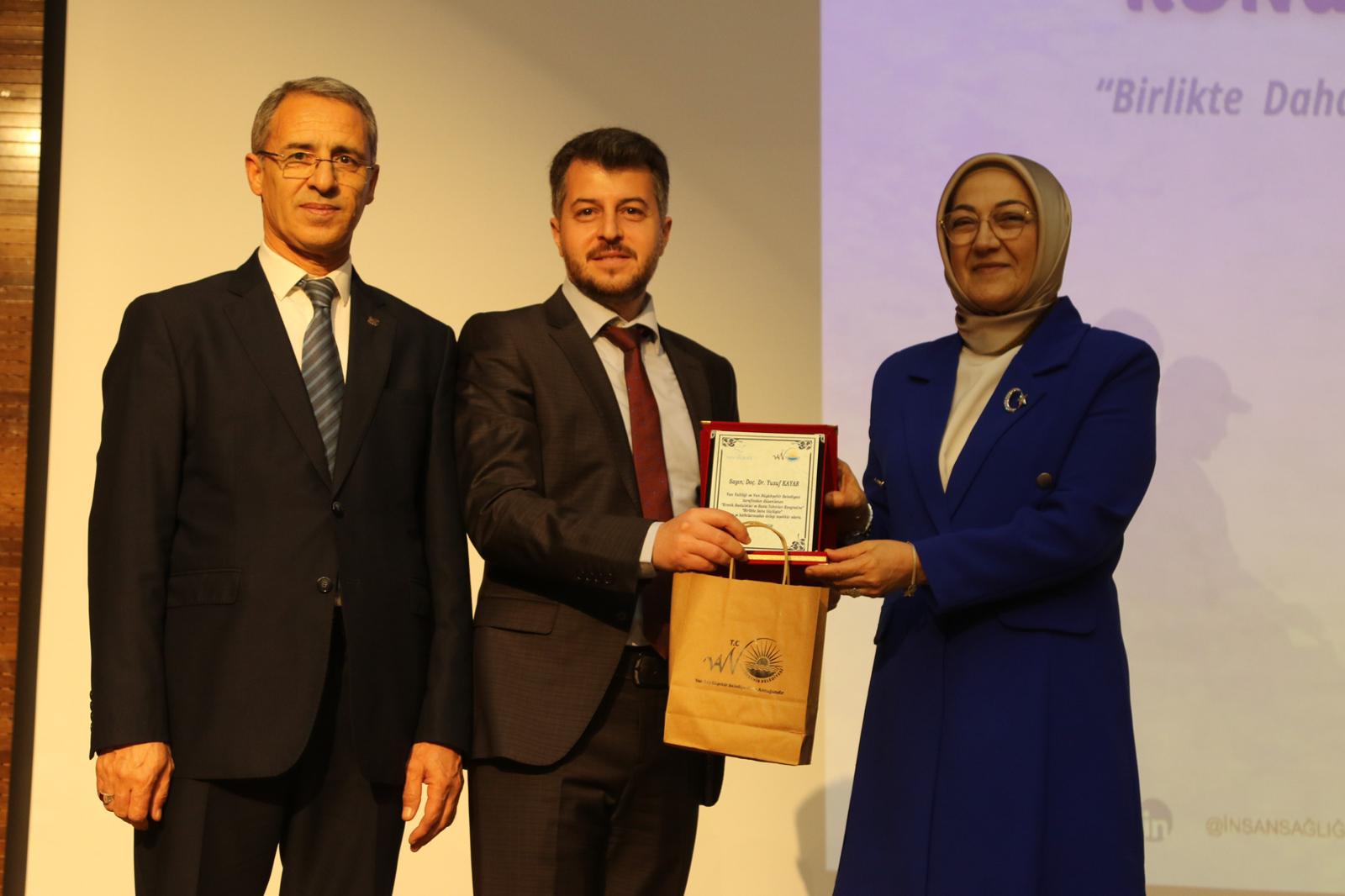 Van’da “Kronik Hastalıklar ve Hasta Yakınları Kongresi” Düzenlendi