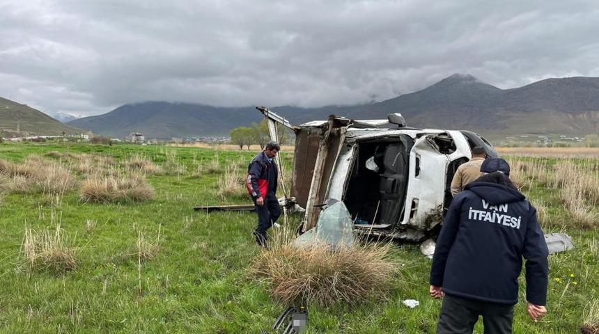 Van’ın Gevaş ilçesinde trafik kazası: 2 yaralı
