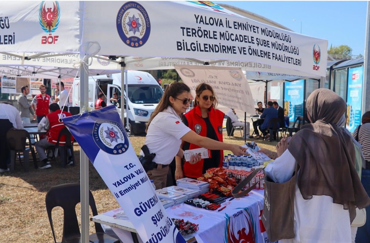Yalova Emniyeti’nden Üniversite Gençlerine Güvenli Eğitim Desteği