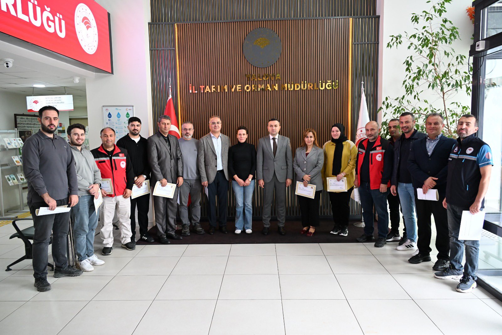 Yalova Tarım Ve Orman İl Müdürlüğü Personeline Başarı Belgesi
