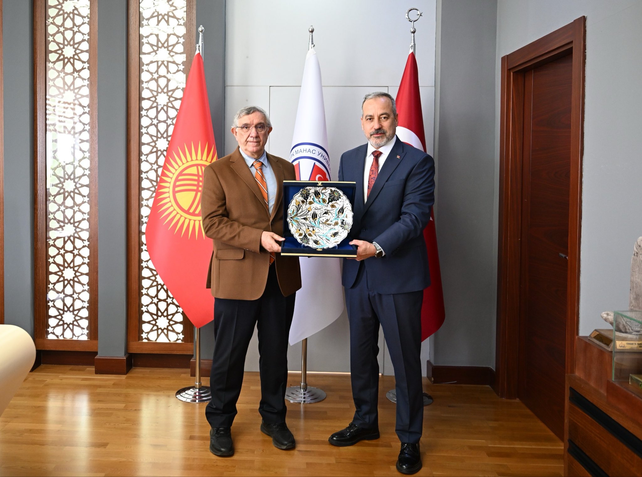 Yalova Üniversitesi İle Manas Üniversitesi Arasında Akademik İş Birliği Görüşmesi