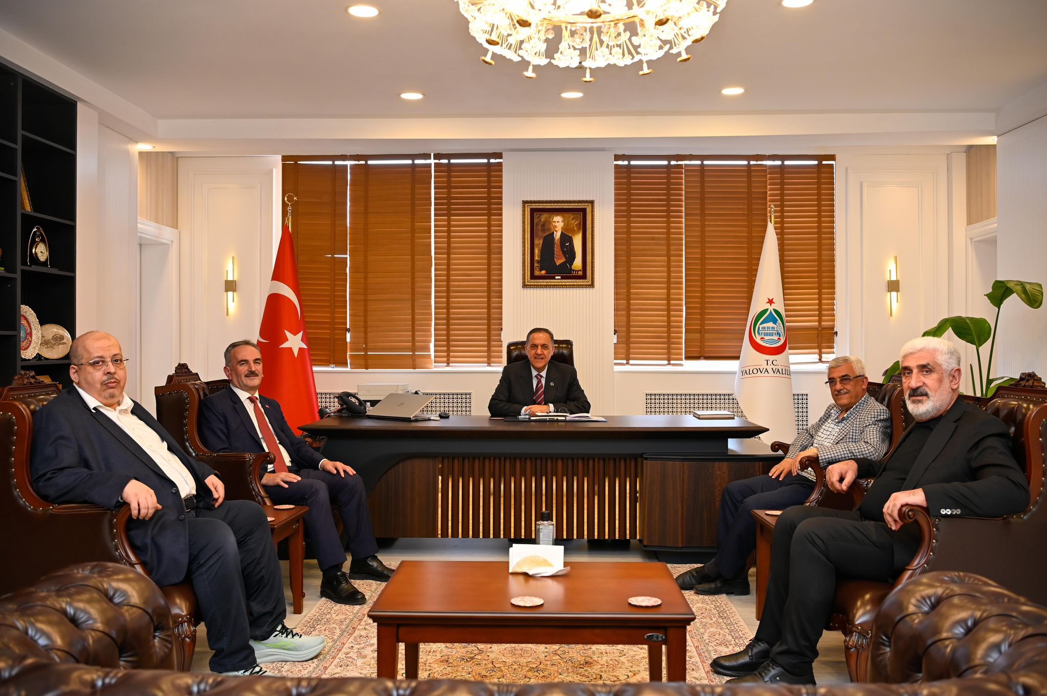 Yalova Valisi Dr. Ahmet Hamdi Usta’ya Makamında Ziyaretler