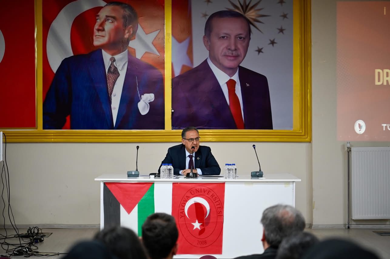 Yalova’da “İhtisas Akademi” Heyecanı: Vali Usta Gençlerle Tecrübelerini Paylaştı