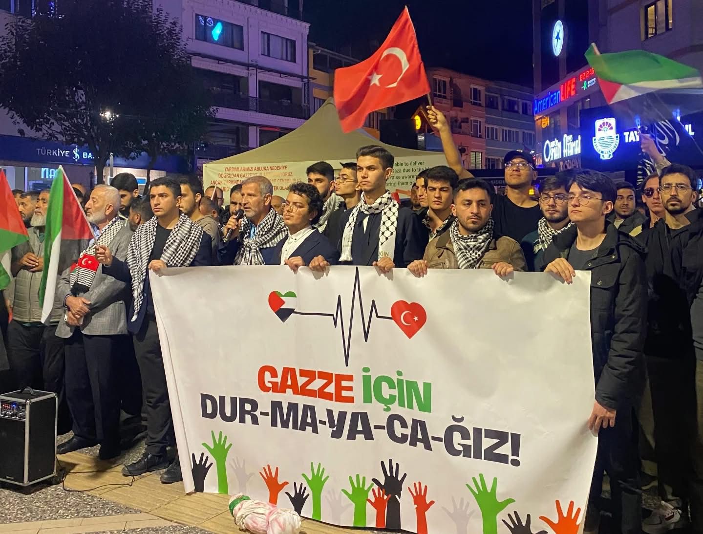 Yalova’da Sivil Toplum Kuruluşları ve Vatandaşlardan Küresel Sumud Filosuna Destek