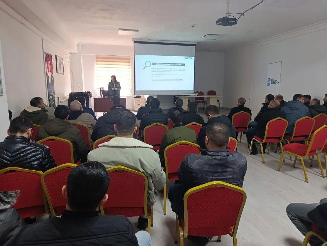 Yeşilay Kars Şubesi’nden Denetimli Serbestlik Personeline Bağımlılıkla Mücadele Eğitimi