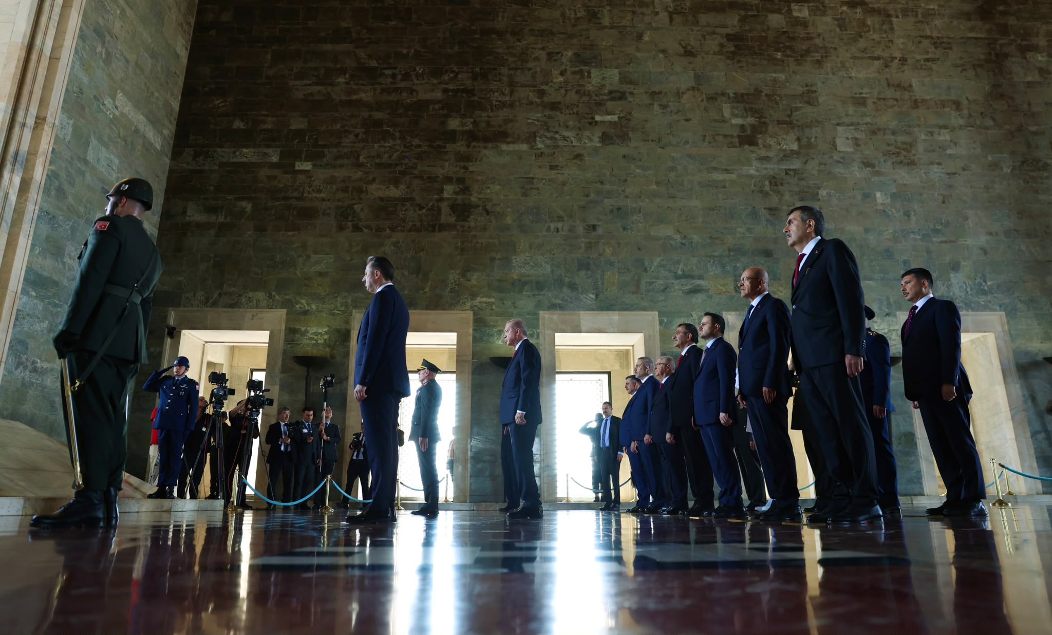 Yüksek Askerî Şûra Üyeleri Anıtkabir’i Ziyaret Etti